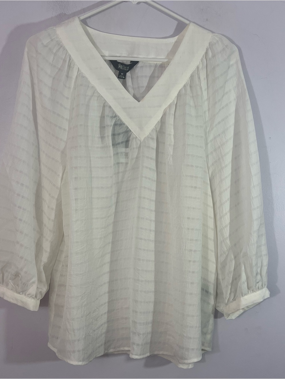 Slim Factor Sloane White Textured Sheer Stripe Blouse NWT Medium